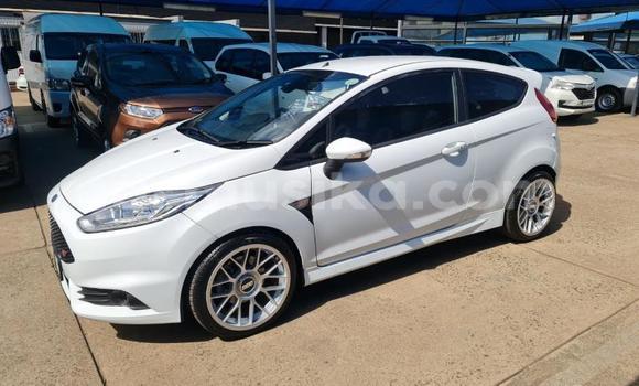 Tenga Tsaru Ford Fiesta ST Chena Mota in Beitbridge in Matabeleland South Tenga Tsaru Ford Fiesta ST Chena Mota in Beitbridge in Matabeleland South