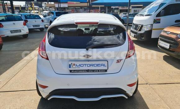 Tenga Tsaru Ford Fiesta ST Chena Mota in Beitbridge in Matabeleland South Tenga Tsaru Ford Fiesta ST Chena Mota in Beitbridge in Matabeleland South