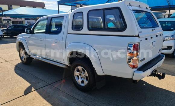 Buy Used Mazda BT-50 White Car in Beitbridge in Matabeleland South Buy Used Mazda BT-50 White Car in Beitbridge in Matabeleland South