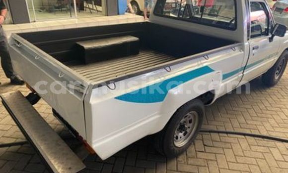 Acheter Occasion Voiture Toyota Hilux Autre à Beitbridge, Matabeleland South Acheter Occasion Voiture Toyota Hilux Autre à Beitbridge, Matabeleland South