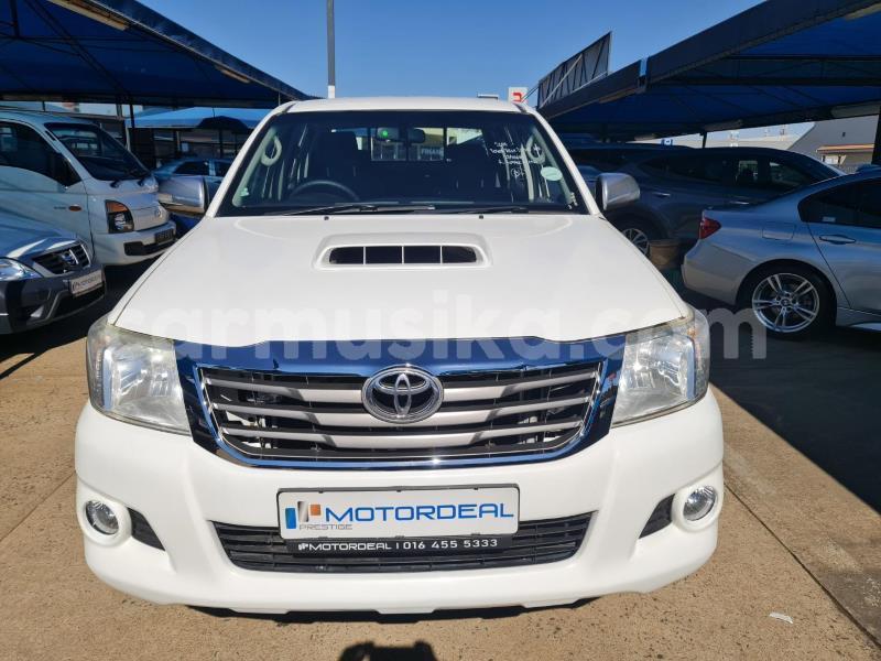 Big with watermark toyota hilux matabeleland south beitbridge 23160