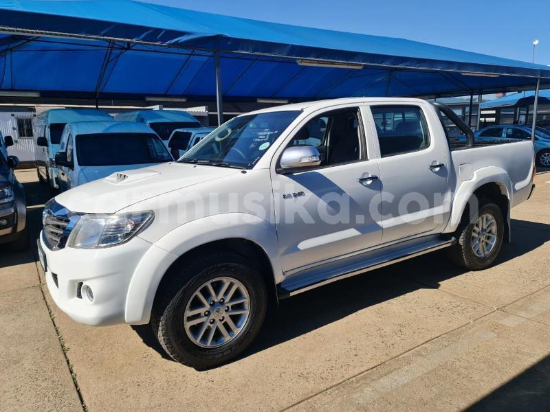 Big with watermark toyota hilux matabeleland south beitbridge 23160