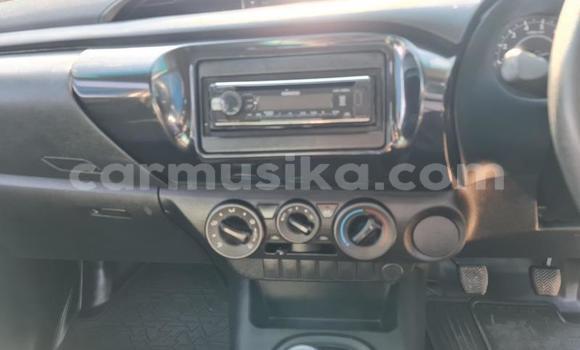 Tenga Tsaru Toyota Hilux Chena Mota in Beitbridge in Matabeleland South Tenga Tsaru Toyota Hilux Chena Mota in Beitbridge in Matabeleland South