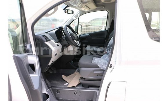 Acheter Import Voiture Toyota Hiace Blanc à Import - Dubai, Harare Acheter Import Voiture Toyota Hiace Blanc à Import - Dubai, Harare