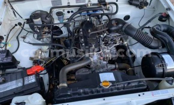 Acheter Occasion Voiture Toyota Hilux Autre à Beitbridge, Matabeleland South Acheter Occasion Voiture Toyota Hilux Autre à Beitbridge, Matabeleland South