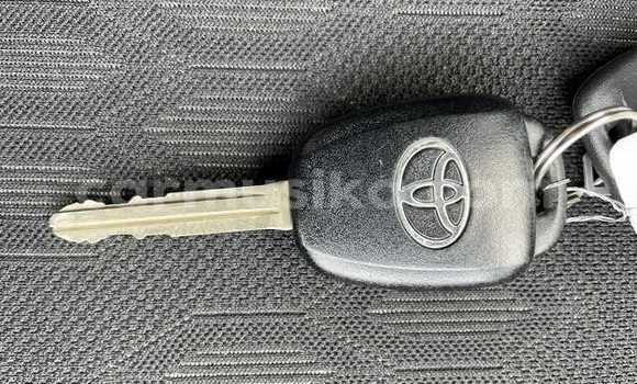 Acheter Occasion Voiture Toyota Ractis Bleu à Beitbridge, Matabeleland South Acheter Occasion Voiture Toyota Ractis Bleu à Beitbridge, Matabeleland South