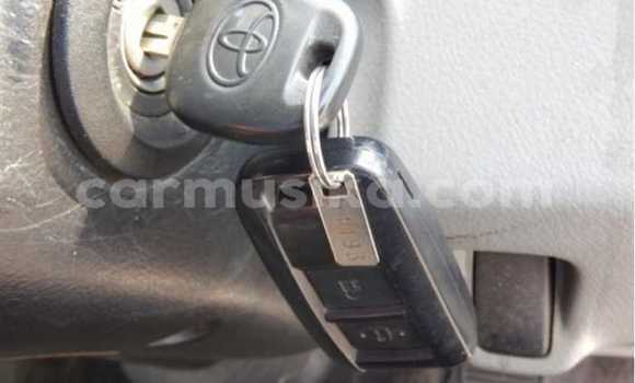 Nunua Ilio tumika Toyota Dyna Nyeupe Lori ndani ya Beitbridge nchini Matabeleland Kusini Nunua Ilio tumika Toyota Dyna Nyeupe Lori ndani ya Beitbridge nchini Matabeleland Kusini