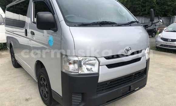Acheter Occasion Voiture Toyota Hiace Gris à Beitbridge, Matabeleland South