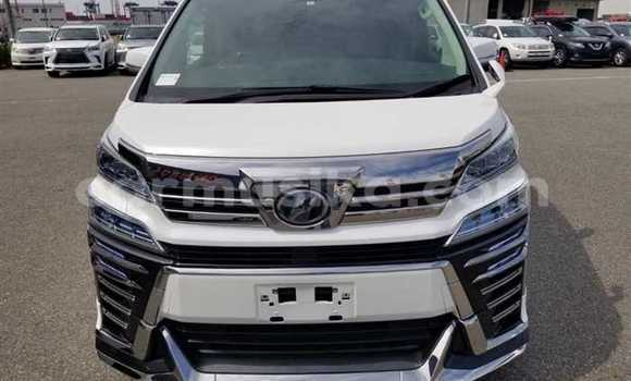 Acheter Occasion Voiture Toyota Vellfire Blanc à Beitbridge, Matabeleland South Acheter Occasion Voiture Toyota Vellfire Blanc à Beitbridge, Matabeleland South