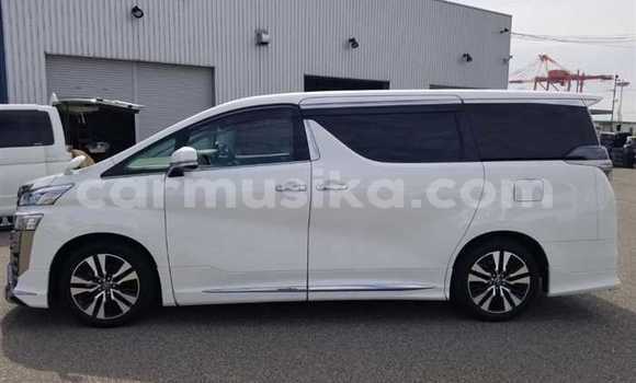 Acheter Occasion Voiture Toyota Vellfire Blanc à Beitbridge, Matabeleland South Acheter Occasion Voiture Toyota Vellfire Blanc à Beitbridge, Matabeleland South