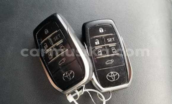 Acheter Occasion Voiture Toyota Vellfire Blanc à Beitbridge, Matabeleland South Acheter Occasion Voiture Toyota Vellfire Blanc à Beitbridge, Matabeleland South