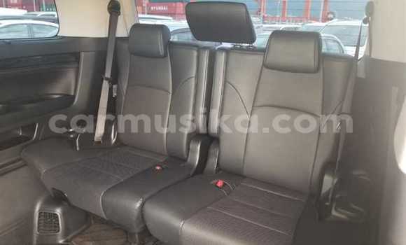 Acheter Occasion Voiture Toyota Vellfire Blanc à Beitbridge, Matabeleland South Acheter Occasion Voiture Toyota Vellfire Blanc à Beitbridge, Matabeleland South