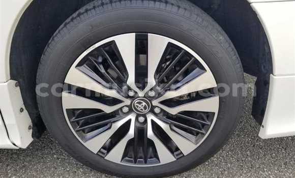 Acheter Occasion Voiture Toyota Vellfire Blanc à Beitbridge, Matabeleland South Acheter Occasion Voiture Toyota Vellfire Blanc à Beitbridge, Matabeleland South