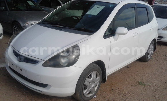 Tenga Tsaru Honda Fit Chena Mota in Chegutu in Dunhu reMashonaland yeMadokero Tenga Tsaru Honda Fit Chena Mota in Chegutu in Dunhu reMashonaland yeMadokero