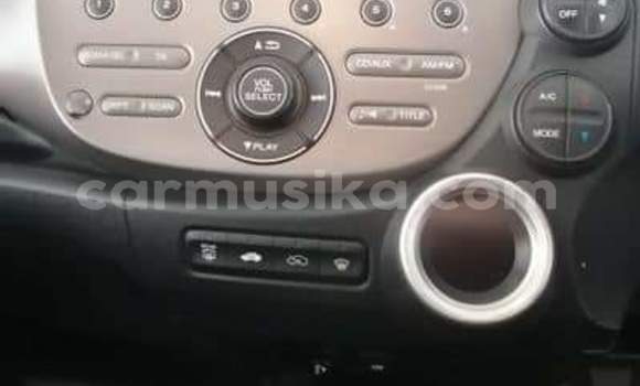 Acheter Occasion Voiture Honda Jazz Gris à Beitbridge, Matabeleland South Acheter Occasion Voiture Honda Jazz Gris à Beitbridge, Matabeleland South