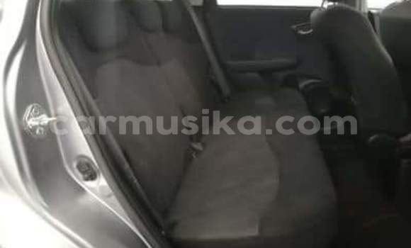Acheter Occasion Voiture Honda Jazz Gris à Beitbridge, Matabeleland South Acheter Occasion Voiture Honda Jazz Gris à Beitbridge, Matabeleland South