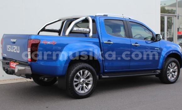 Tenga Tsaru Isuzu D–MAX Bhuruu Mota in Beitbridge in Matabeleland South Tenga Tsaru Isuzu D–MAX Bhuruu Mota in Beitbridge in Matabeleland South