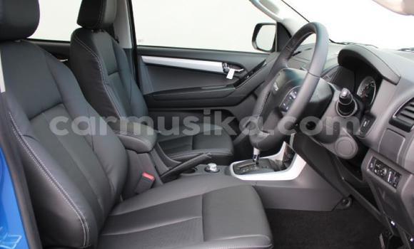 Tenga Tsaru Isuzu D–MAX Bhuruu Mota in Beitbridge in Matabeleland South Tenga Tsaru Isuzu D–MAX Bhuruu Mota in Beitbridge in Matabeleland South