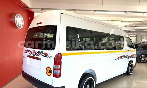 Tenga Tsaru Toyota Hiace Chena Mota in Harare in Harare Tenga Tsaru Toyota Hiace Chena Mota in Harare in Harare