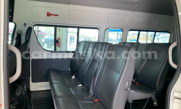 Tenga Tsaru Toyota Hiace Chena Mota in Harare in Harare Tenga Tsaru Toyota Hiace Chena Mota in Harare in Harare