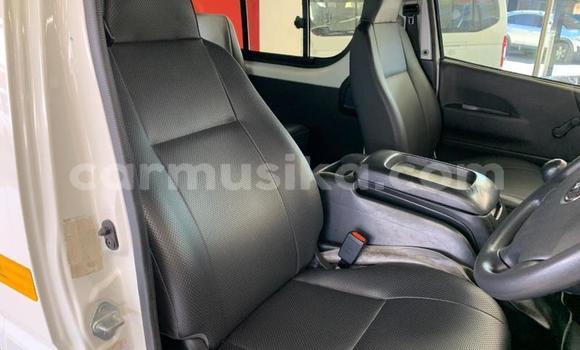 Tenga Tsaru Toyota Hiace Chena Mota in Harare in Harare Tenga Tsaru Toyota Hiace Chena Mota in Harare in Harare