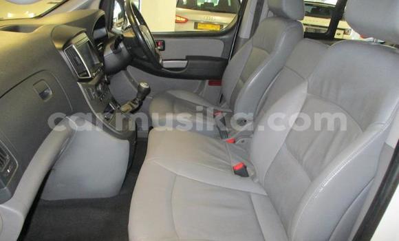 Tenga Tsaru Hyundai H1 Chena Mota in Harare in Harare Tenga Tsaru Hyundai H1 Chena Mota in Harare in Harare