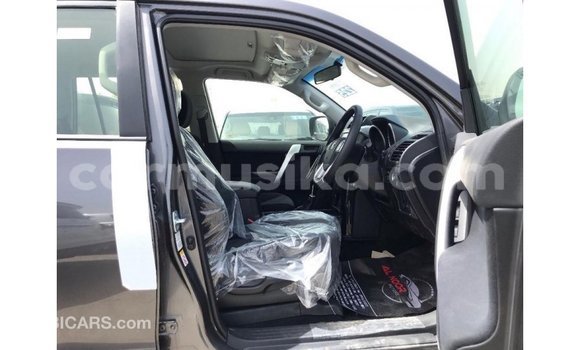 Nunua Imported Toyota Prado Nyingine Gari ndani ya Import - Dubai nchini Harare Nunua Imported Toyota Prado Nyingine Gari ndani ya Import - Dubai nchini Harare