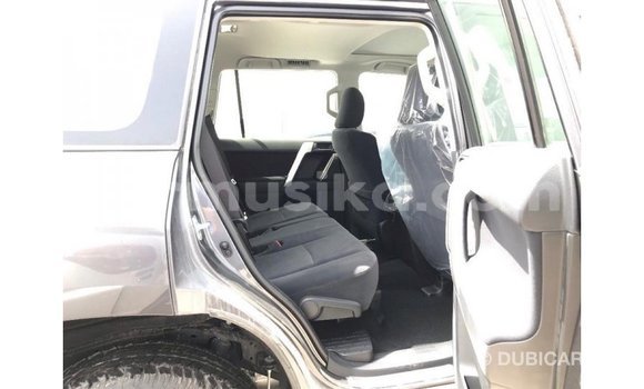Nunua Imported Toyota Prado Nyingine Gari ndani ya Import - Dubai nchini Harare Nunua Imported Toyota Prado Nyingine Gari ndani ya Import - Dubai nchini Harare