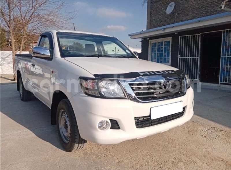 Big with watermark toyota hilux matabeleland south beitbridge 23197