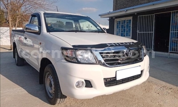 Acheter Occasion Voiture Toyota Hilux Blanc à Beitbridge, Matabeleland South Acheter Occasion Voiture Toyota Hilux Blanc à Beitbridge, Matabeleland South