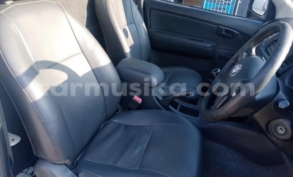 Acheter Occasion Voiture Toyota Hilux Blanc à Beitbridge, Matabeleland South Acheter Occasion Voiture Toyota Hilux Blanc à Beitbridge, Matabeleland South