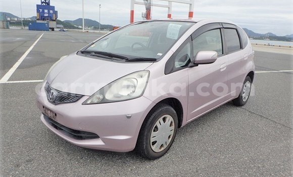 Buy Used Honda Fit Silver Car in Beitbridge in Matabeleland South Buy Used Honda Fit Silver Car in Beitbridge in Matabeleland South