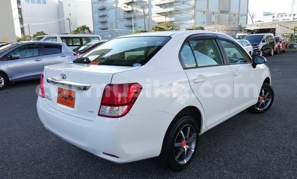 Nunua Ilio tumika Toyota Allion Nyeupe Gari ndani ya Beitbridge nchini Matabeleland Kusini