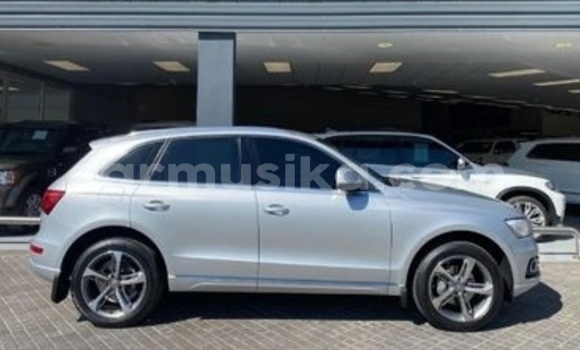 Acheter Occasion Voiture Audi A5 Gris à Beitbridge, Matabeleland South Acheter Occasion Voiture Audi A5 Gris à Beitbridge, Matabeleland South