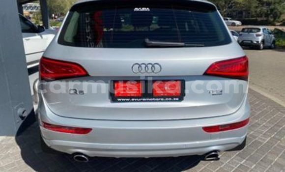 Acheter Occasion Voiture Audi A5 Gris à Beitbridge, Matabeleland South Acheter Occasion Voiture Audi A5 Gris à Beitbridge, Matabeleland South