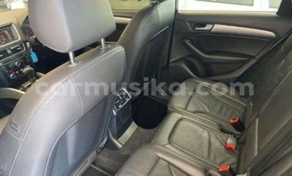 Acheter Occasion Voiture Audi A5 Gris à Beitbridge, Matabeleland South Acheter Occasion Voiture Audi A5 Gris à Beitbridge, Matabeleland South