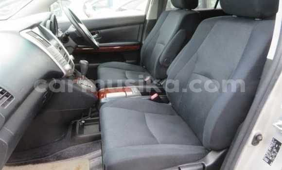 Acheter Occasion Voiture Toyota Harrier Gris à Beitbridge, Matabeleland South Acheter Occasion Voiture Toyota Harrier Gris à Beitbridge, Matabeleland South