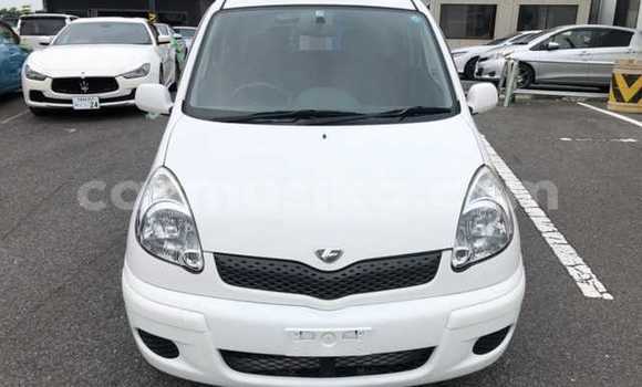 Buy Used Toyota FunCargo White Car in Beitbridge in Matabeleland South Buy Used Toyota FunCargo White Car in Beitbridge in Matabeleland South