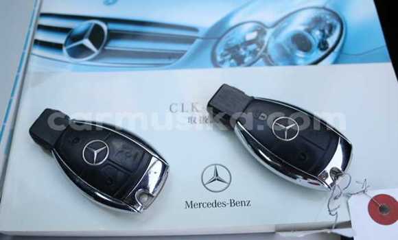 Acheter Occasion Voiture Mercedes‒Benz CLK–Class Noir à Beitbridge, Matabeleland South Acheter Occasion Voiture Mercedes‒Benz CLK–Class Noir à Beitbridge, Matabeleland South