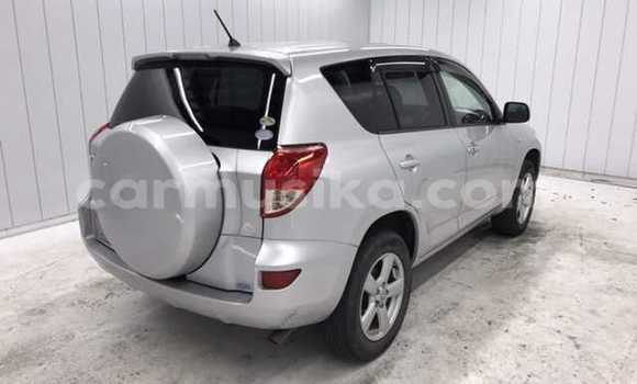Acheter Occasion Voiture Toyota RAV4 Gris à Beitbridge, Matabeleland South Acheter Occasion Voiture Toyota RAV4 Gris à Beitbridge, Matabeleland South