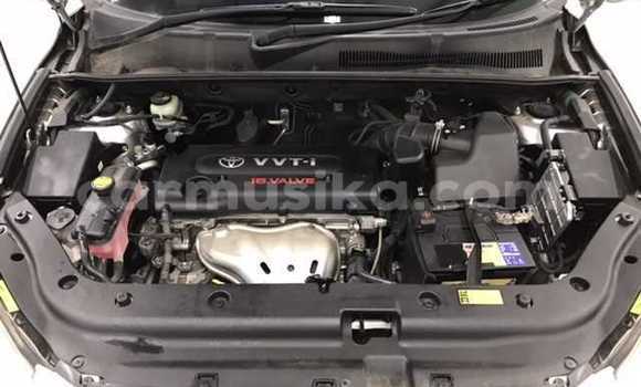 Acheter Occasion Voiture Toyota RAV4 Gris à Beitbridge, Matabeleland South Acheter Occasion Voiture Toyota RAV4 Gris à Beitbridge, Matabeleland South