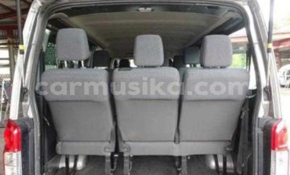 Acheter Occasion Voiture Nissan Caravan Gris à Beitbridge, Matabeleland South Acheter Occasion Voiture Nissan Caravan Gris à Beitbridge, Matabeleland South