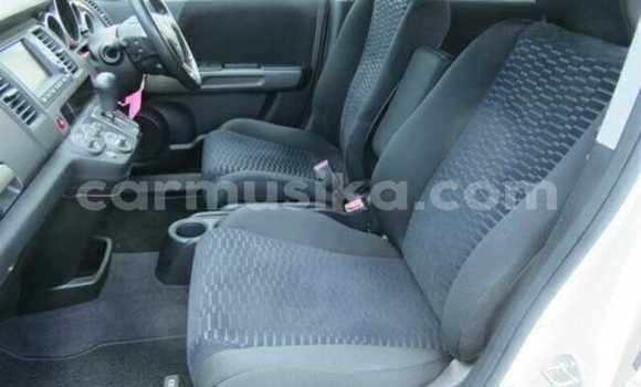 Acheter Occasion Voiture Honda Crossroad Blanc à Beitbridge, Matabeleland South Acheter Occasion Voiture Honda Crossroad Blanc à Beitbridge, Matabeleland South