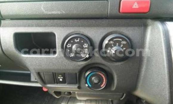 Tenga Tsaru Toyota Hilux Sirivha Mota in Beitbridge in Matabeleland South Tenga Tsaru Toyota Hilux Sirivha Mota in Beitbridge in Matabeleland South