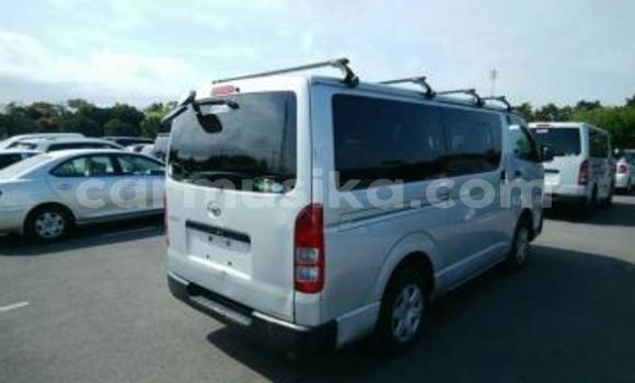 Tenga Tsaru Toyota Hilux Sirivha Mota in Beitbridge in Matabeleland South Tenga Tsaru Toyota Hilux Sirivha Mota in Beitbridge in Matabeleland South