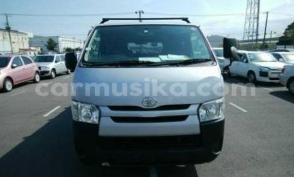 Tenga Tsaru Toyota Hilux Sirivha Mota in Beitbridge in Matabeleland South Tenga Tsaru Toyota Hilux Sirivha Mota in Beitbridge in Matabeleland South