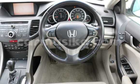 Acheter Occasion Voiture Honda Accord Blanc à Beitbridge, Matabeleland South Acheter Occasion Voiture Honda Accord Blanc à Beitbridge, Matabeleland South