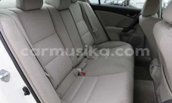 Acheter Occasion Voiture Honda Accord Blanc à Beitbridge, Matabeleland South Acheter Occasion Voiture Honda Accord Blanc à Beitbridge, Matabeleland South