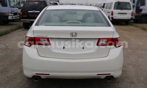 Acheter Occasion Voiture Honda Accord Blanc à Beitbridge, Matabeleland South Acheter Occasion Voiture Honda Accord Blanc à Beitbridge, Matabeleland South