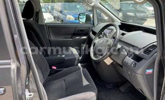 Acheter Occasion Voiture Toyota Noah Noir à Beitbridge, Matabeleland South Acheter Occasion Voiture Toyota Noah Noir à Beitbridge, Matabeleland South